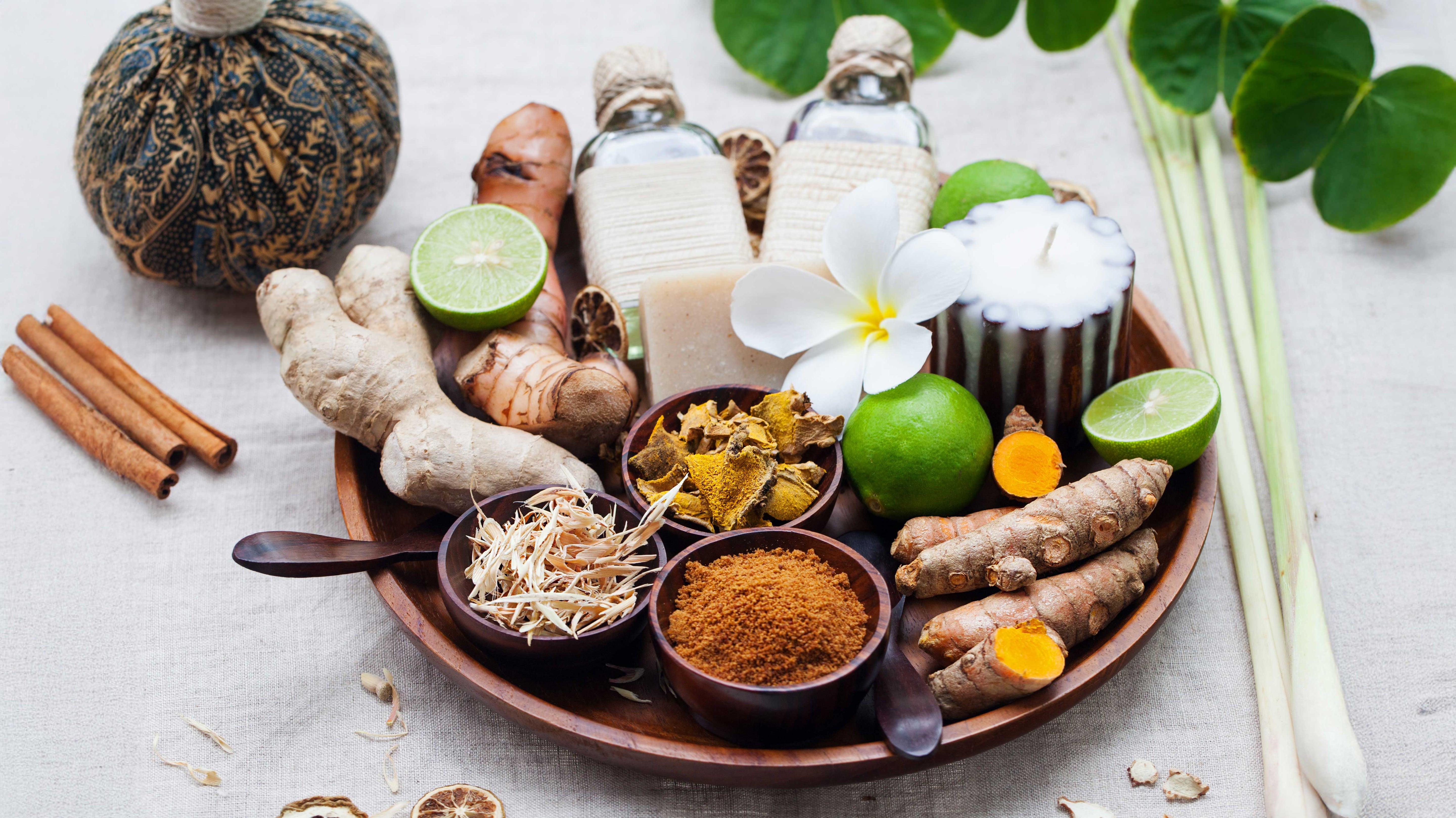 Alimentos que auxiliam na “faxina do corpo” ou detox: